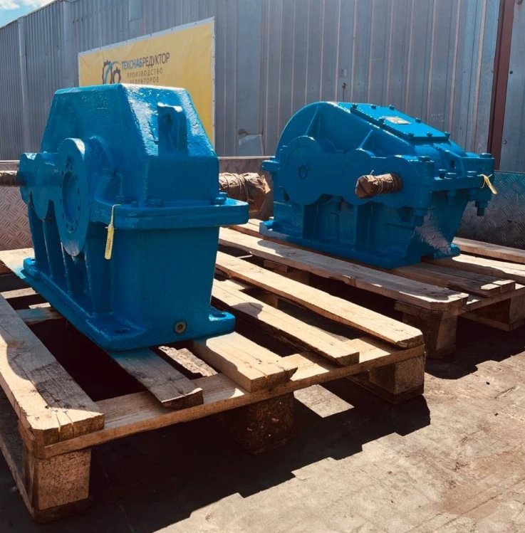 Редукторы Ц2-400, Ц2У-250 отправлены 