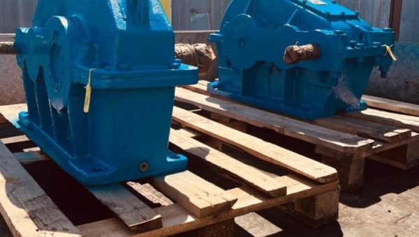 Редукторы Ц2-400, Ц2У-250 отправлены 